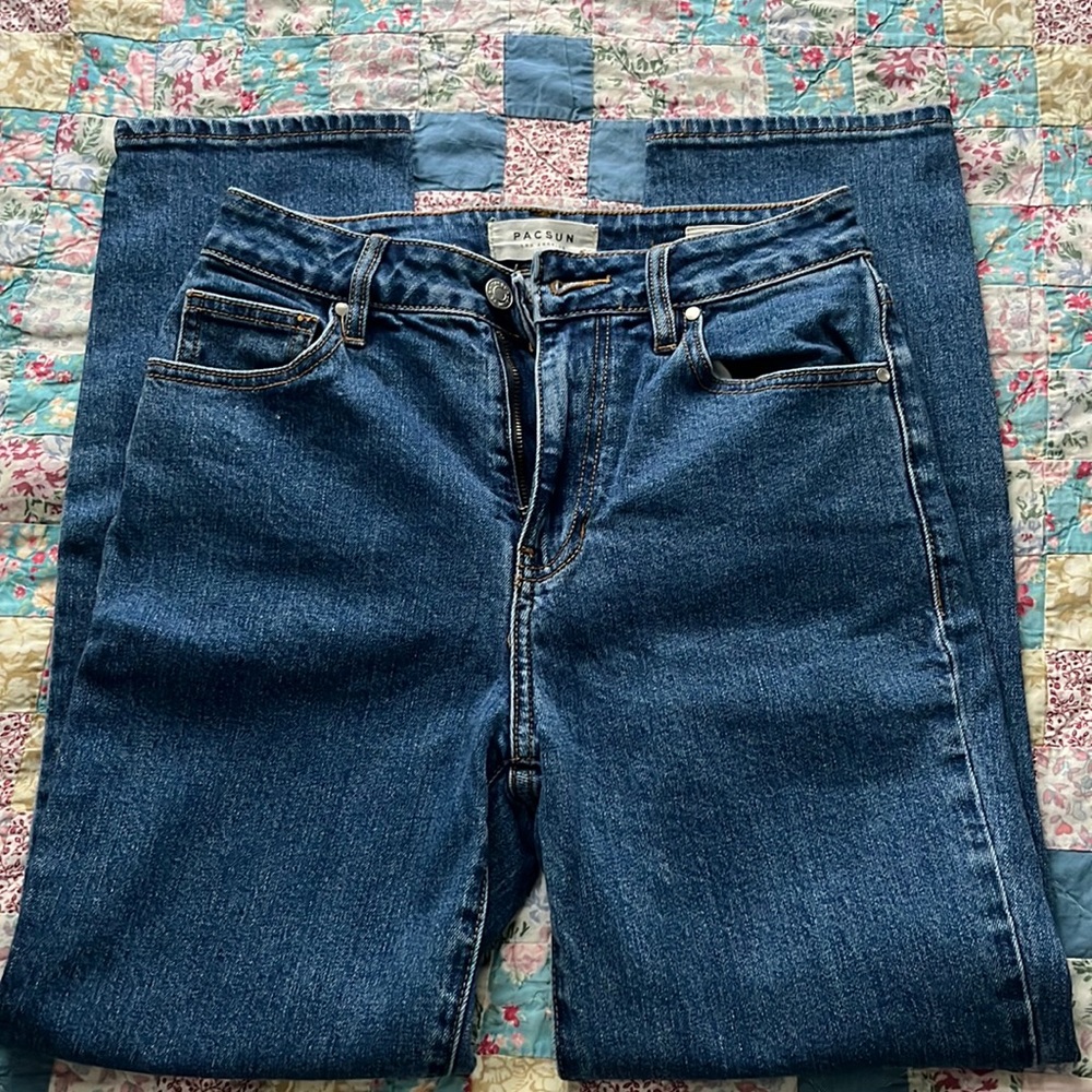 PacSun Mom Jeans🧢🍂